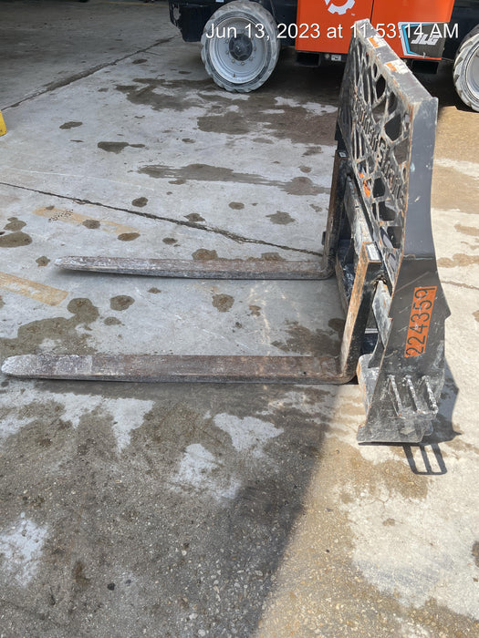 2022 PALADIN 48" Pallet Forks - Paladin