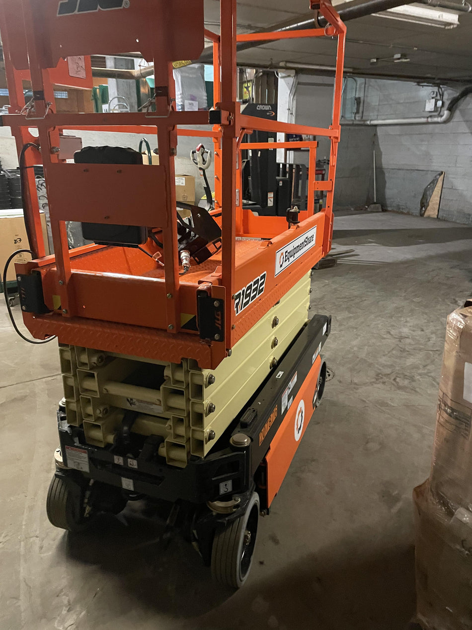 2022 JLG R1932