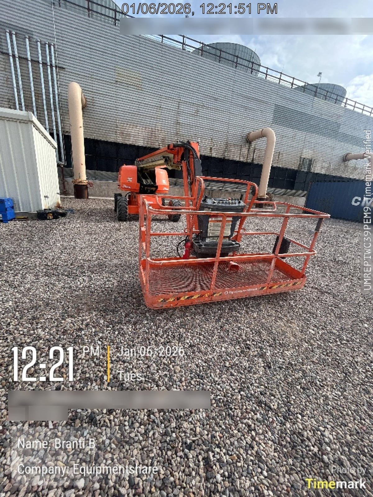 2023 JLG 660SJ