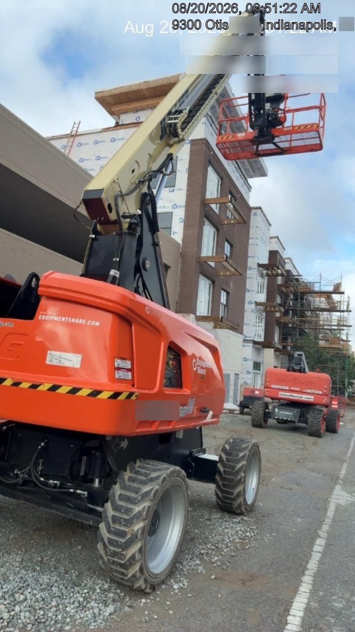 2025 JLG 660SJ