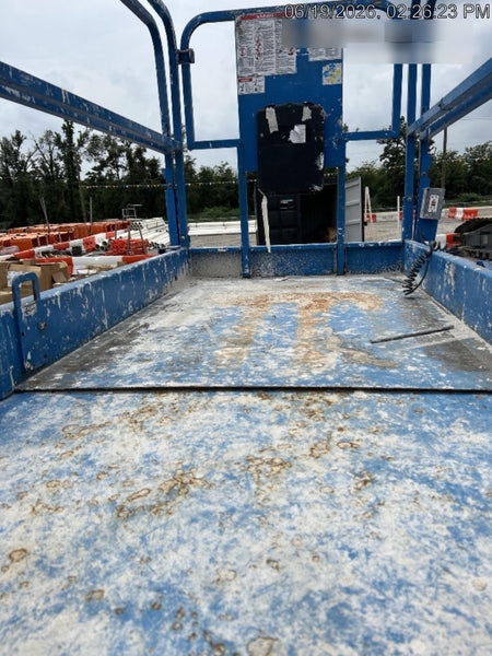 2019 Genie GS-4047 Folding rails with half height swing gate