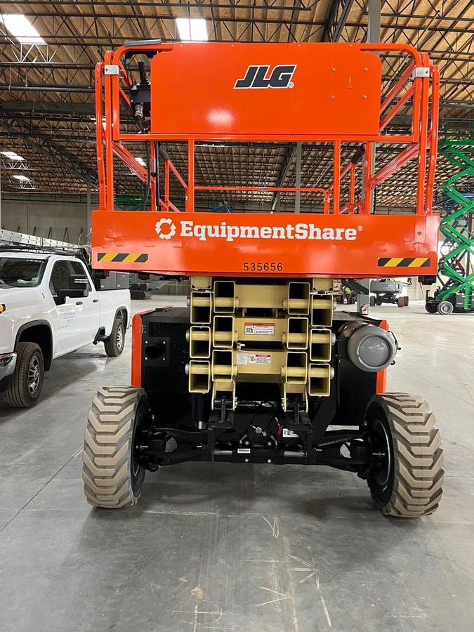 2025 JLG RT4394