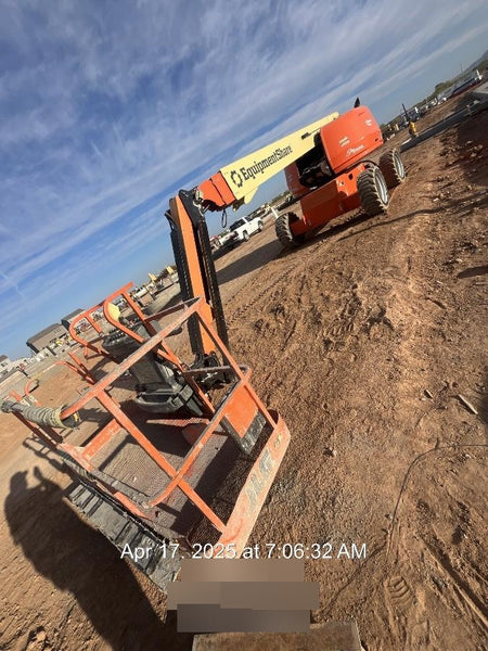 2022 JLG 660SJ