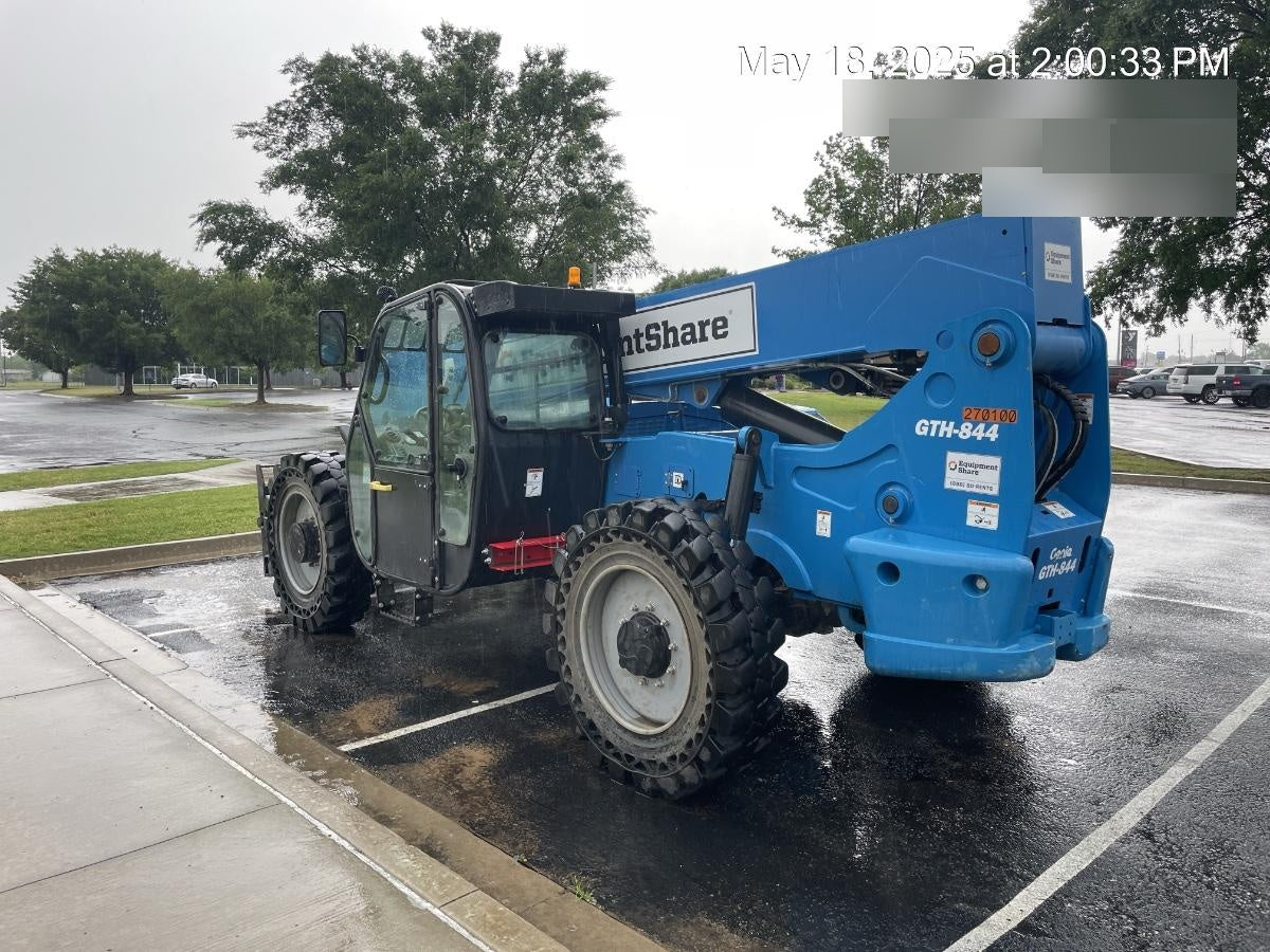 2022 GENIE GTH-844