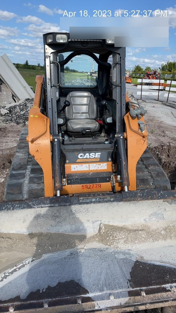 2018 CASE TV380