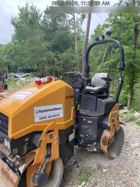 2021 CASE DV26E