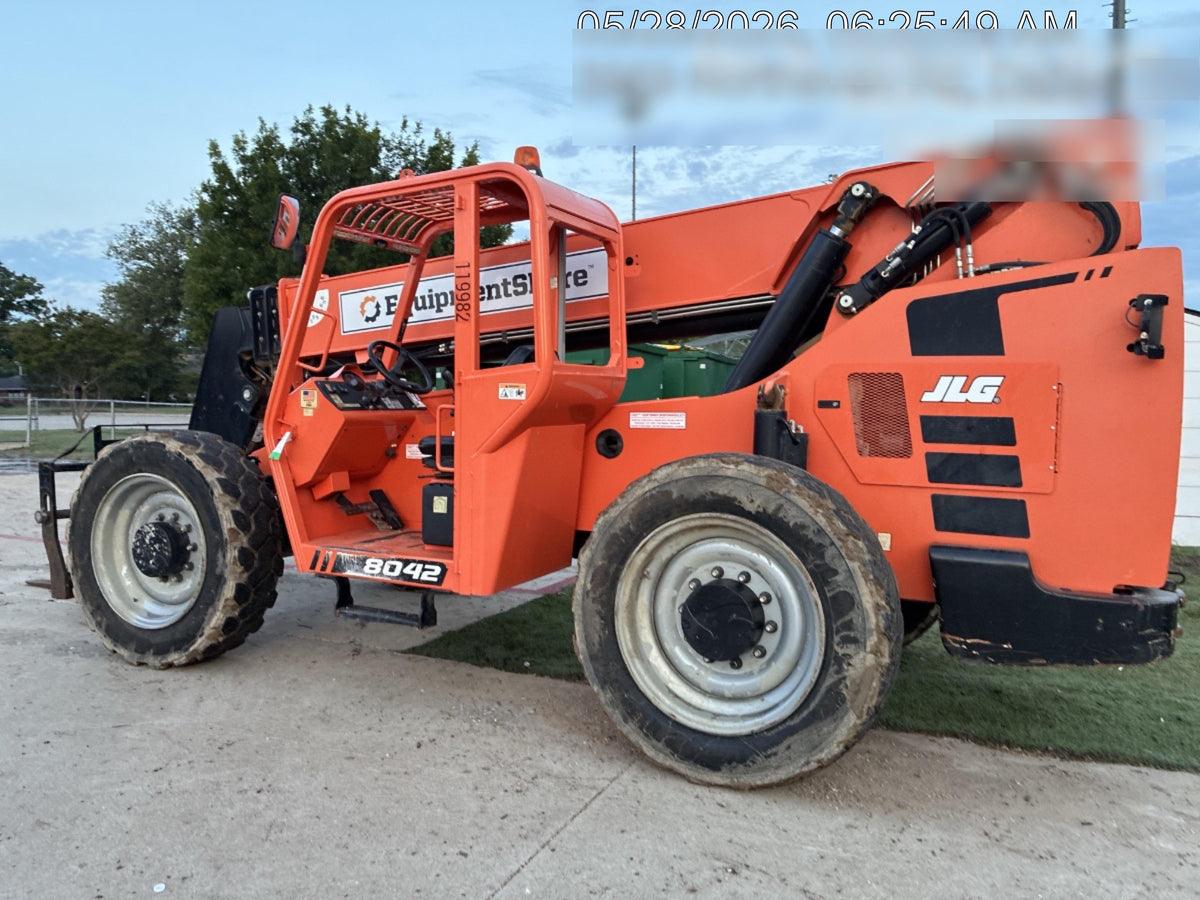 2021 SKYTRAK 8042