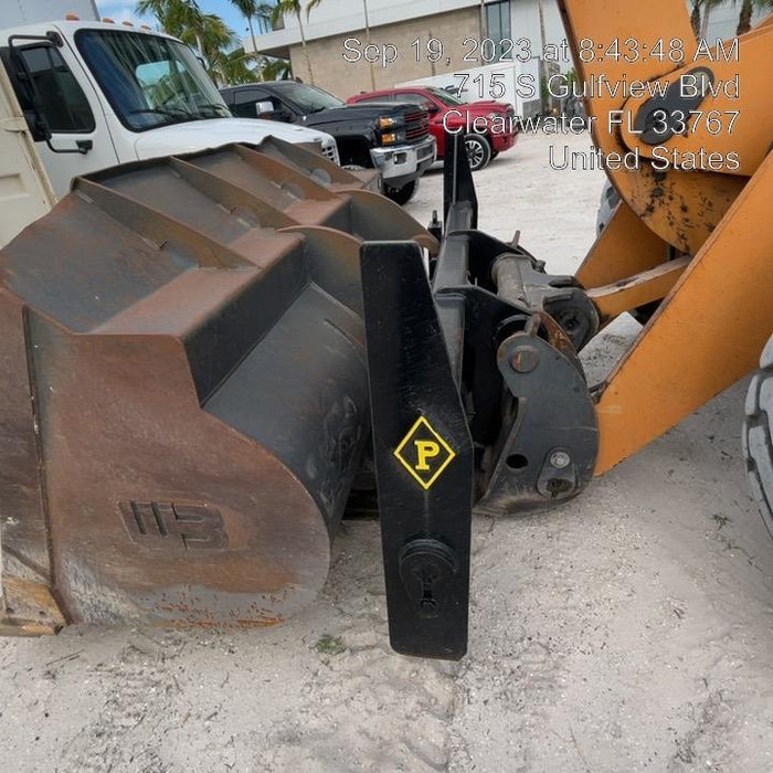 2022 PEMBERTON 72" Utility Forks