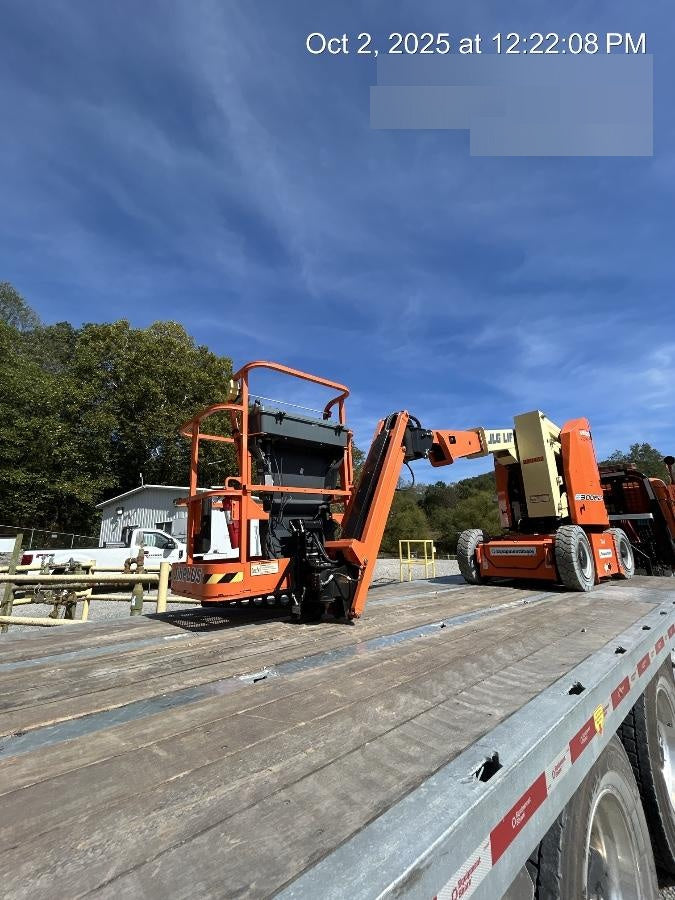 2022 JLG E300AJP