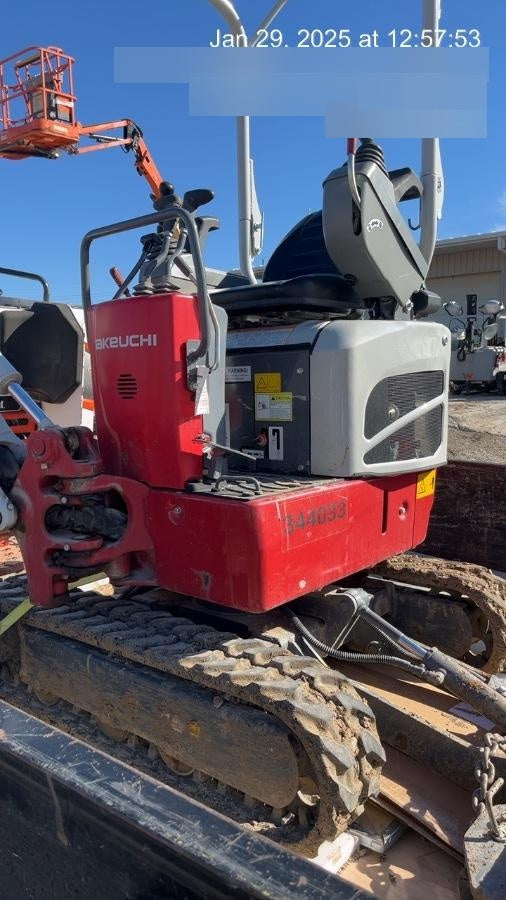 2023 TAKEUCHI TB210R