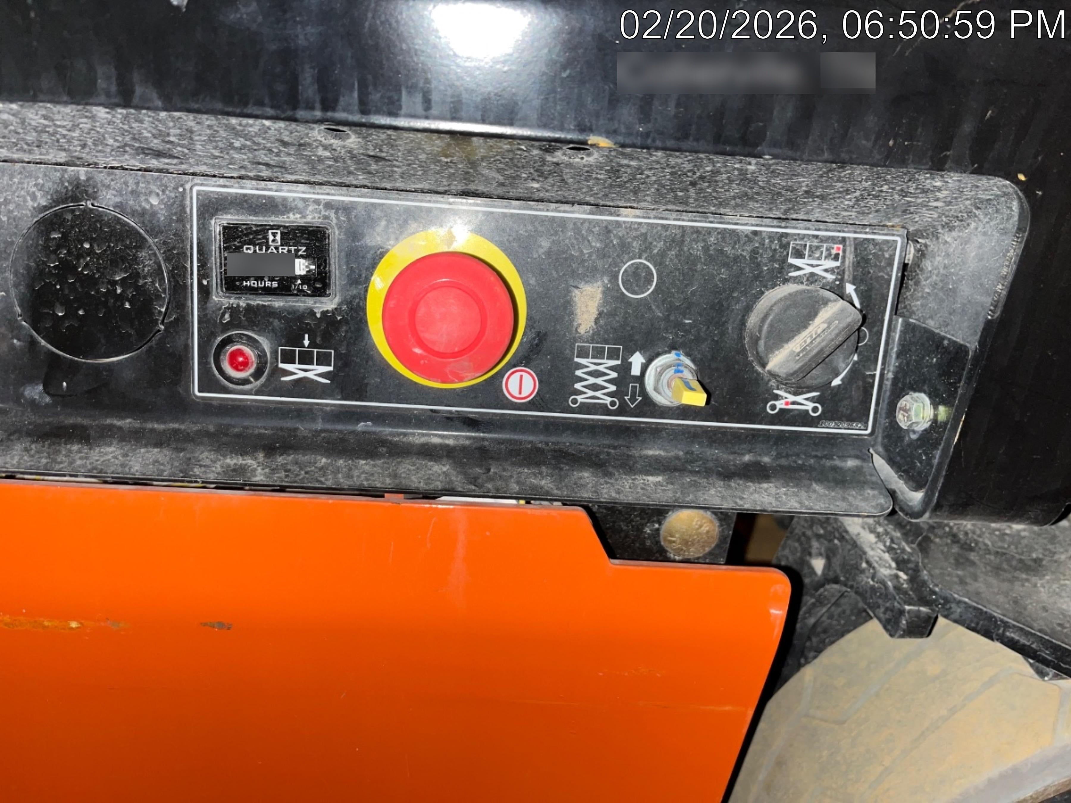 2025 JLG ES1932