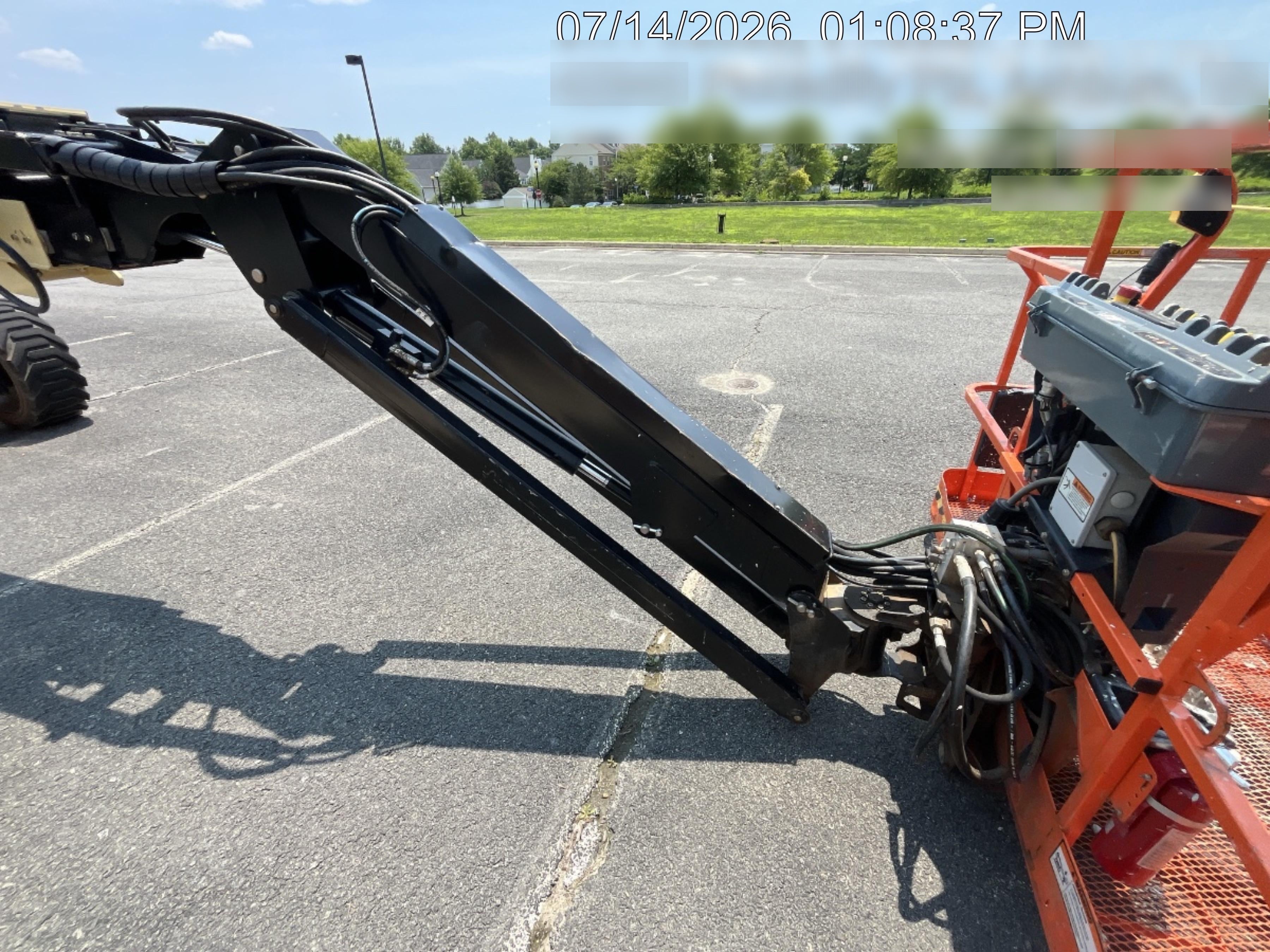 2024 JLG 660SJ