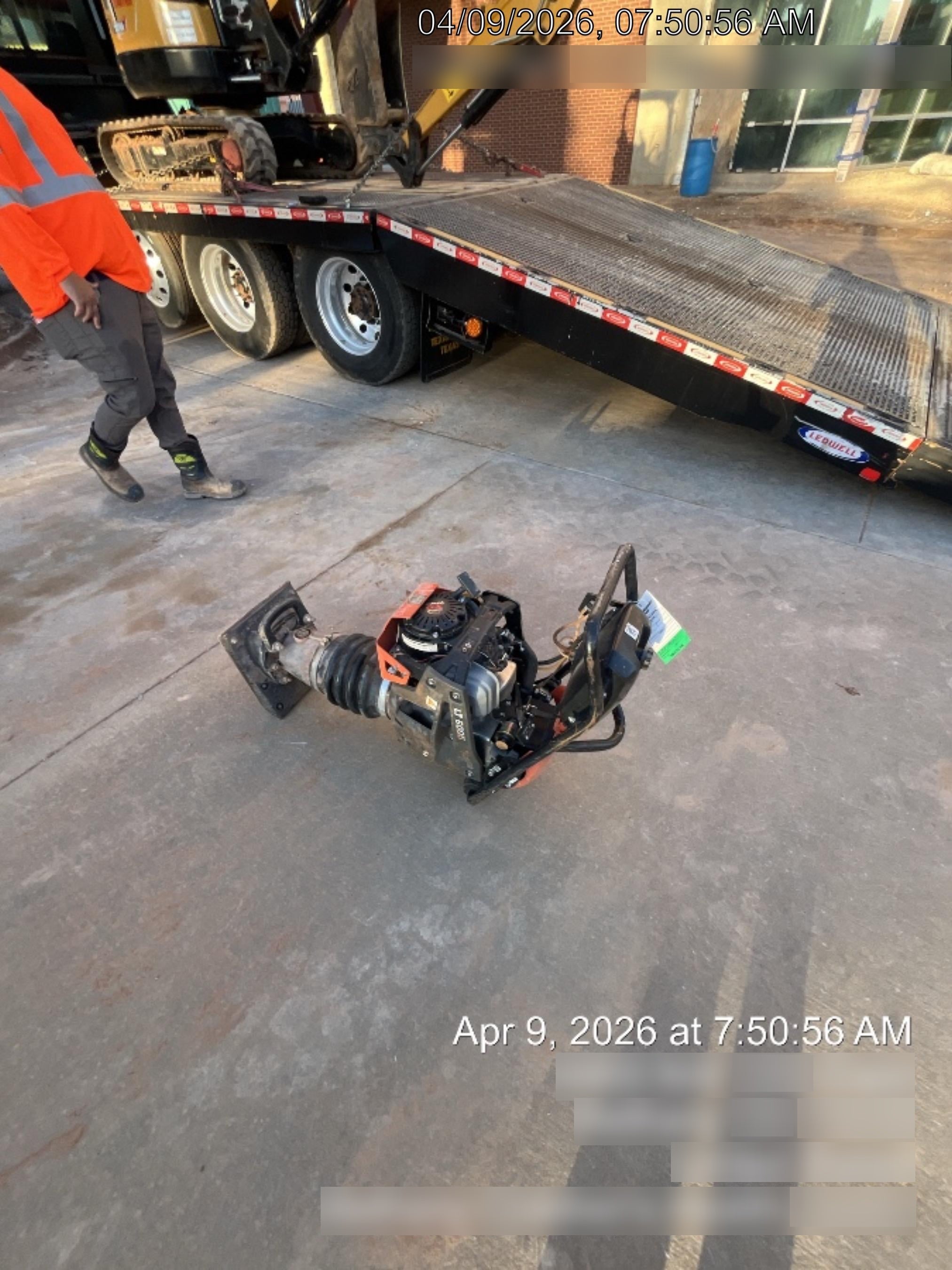 2024 HUSQVARNA LT6005