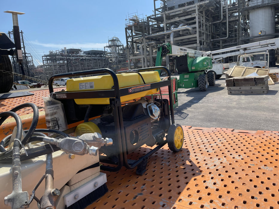 2021 Champion Power Equipment 201033C 7500 WATT GENERATOR