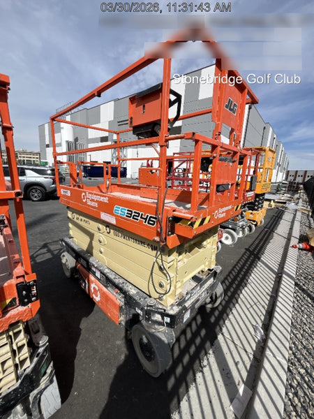 2022 JLG ES3246