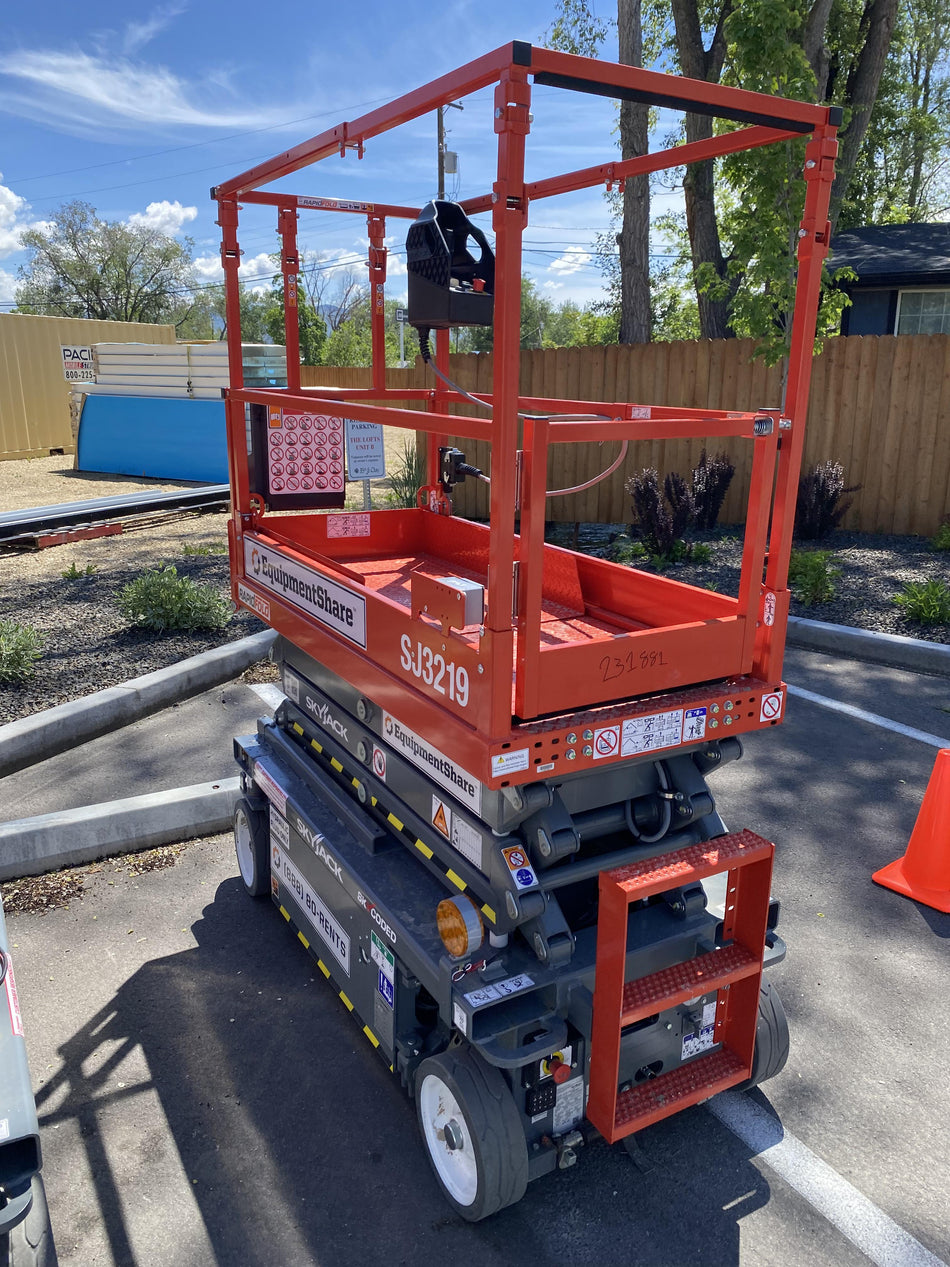 2022 SKYJACK SJ3219