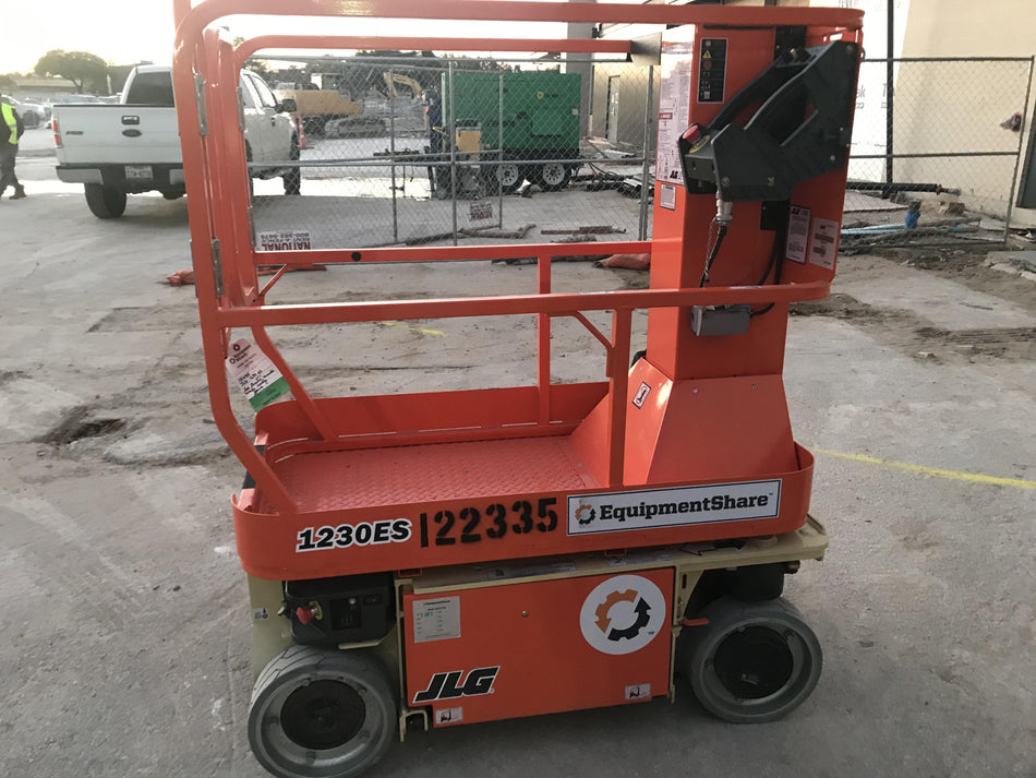 2021 JLG 1230ES