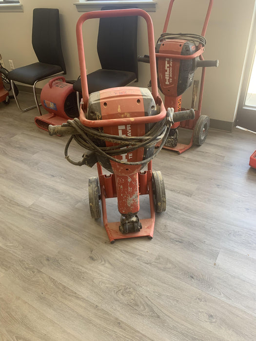 2020 HILTI TE 3000-AVR