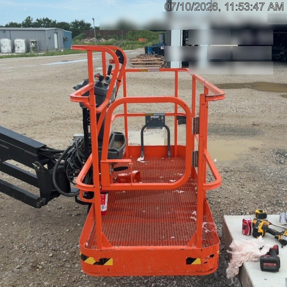2025 JLG 660SJ