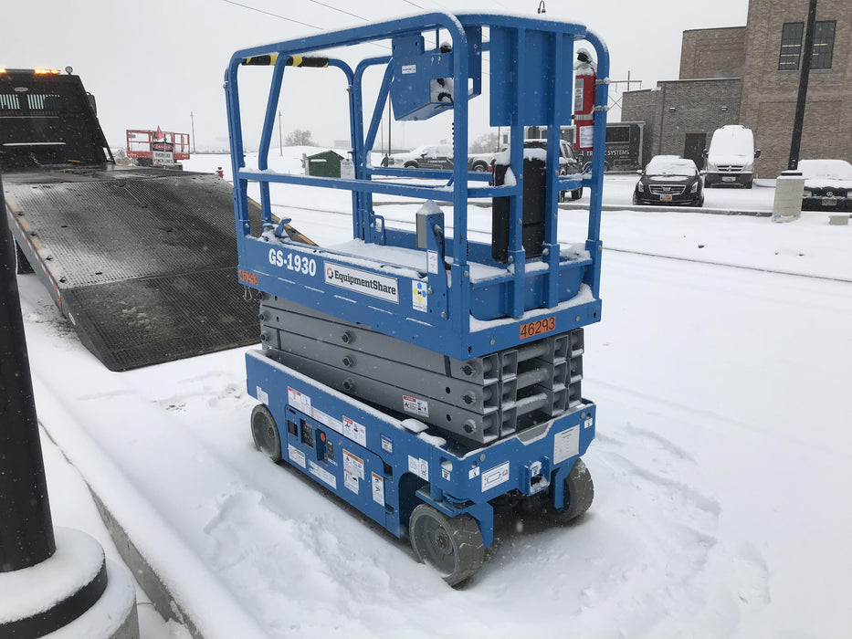 2019 Genie GS-1930 Fixed rails with chain Entry