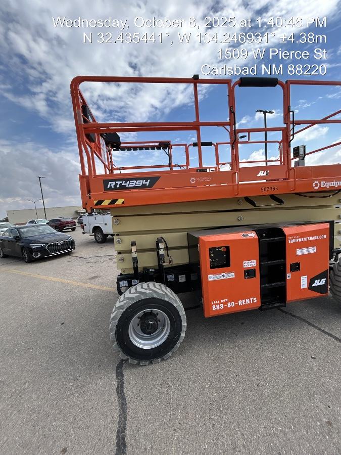 2025 JLG RT4394