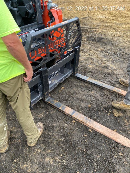 2022 PALADIN 48" Pallet Forks - Paladin