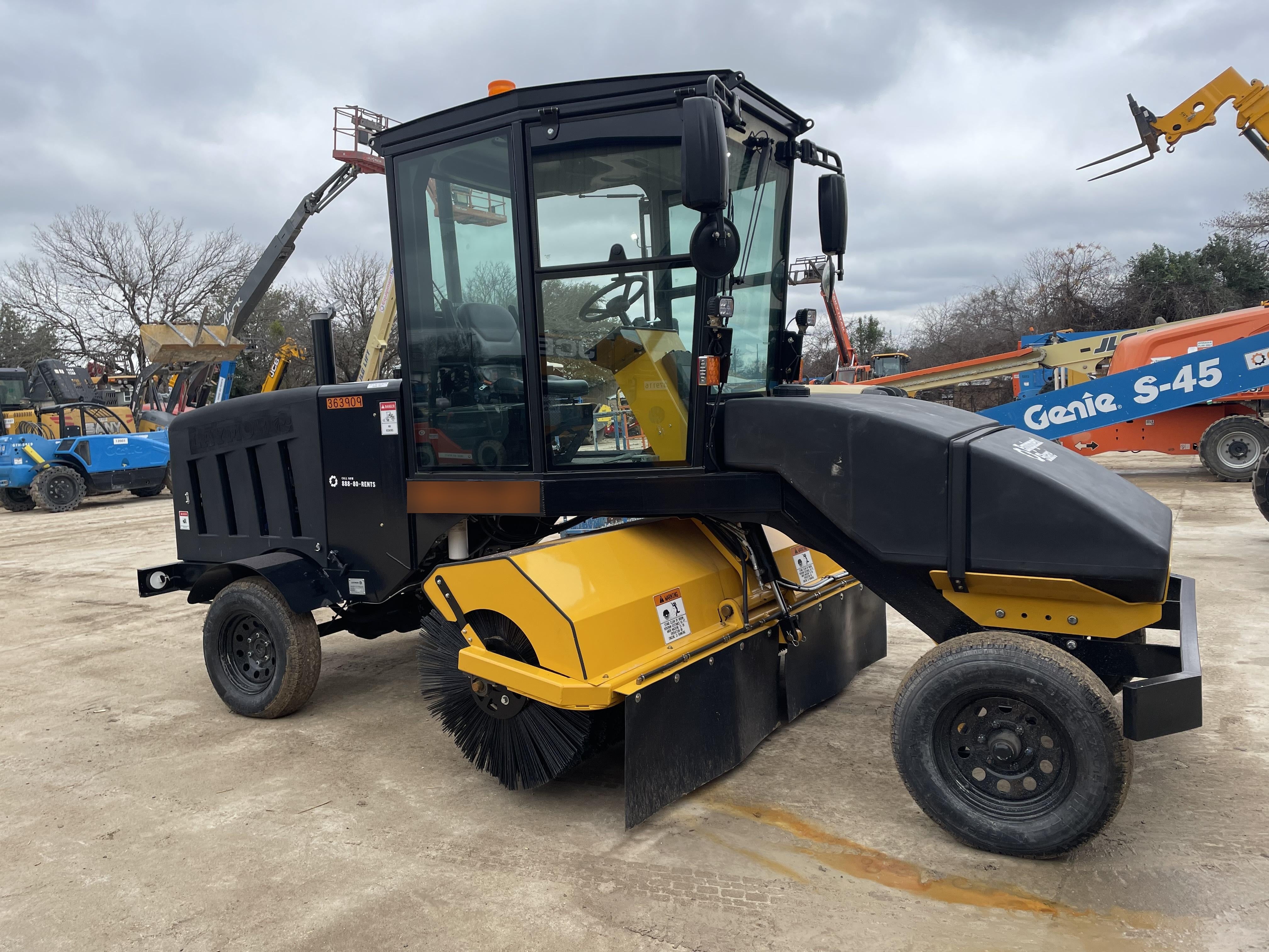 2023 LAYMOR SM450