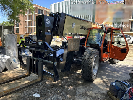 2025 JLG 1055 Premium