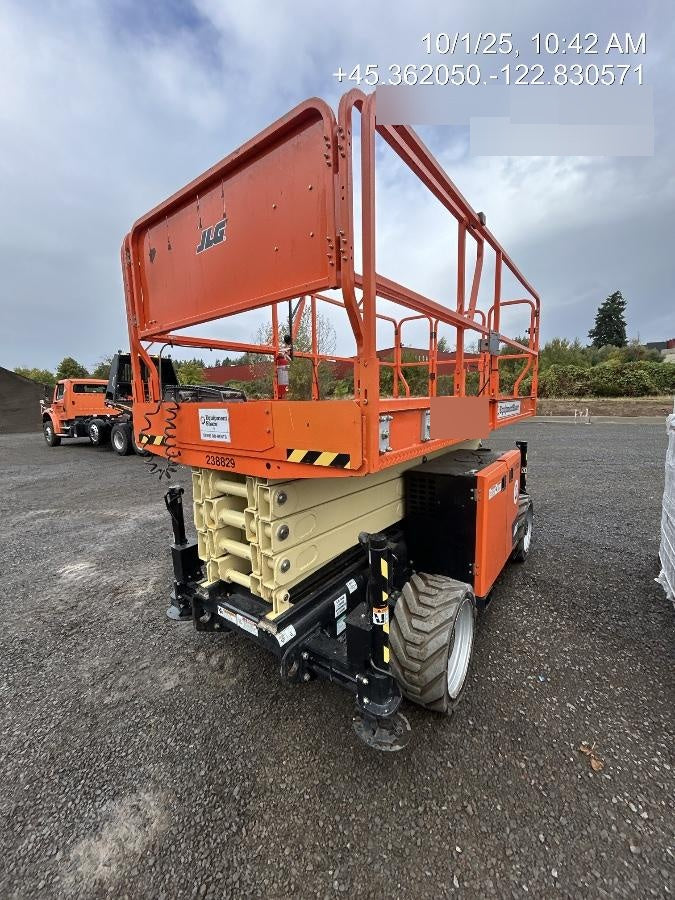 2022 JLG RT4069