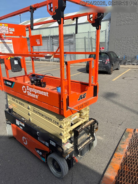 2025 JLG ES1932