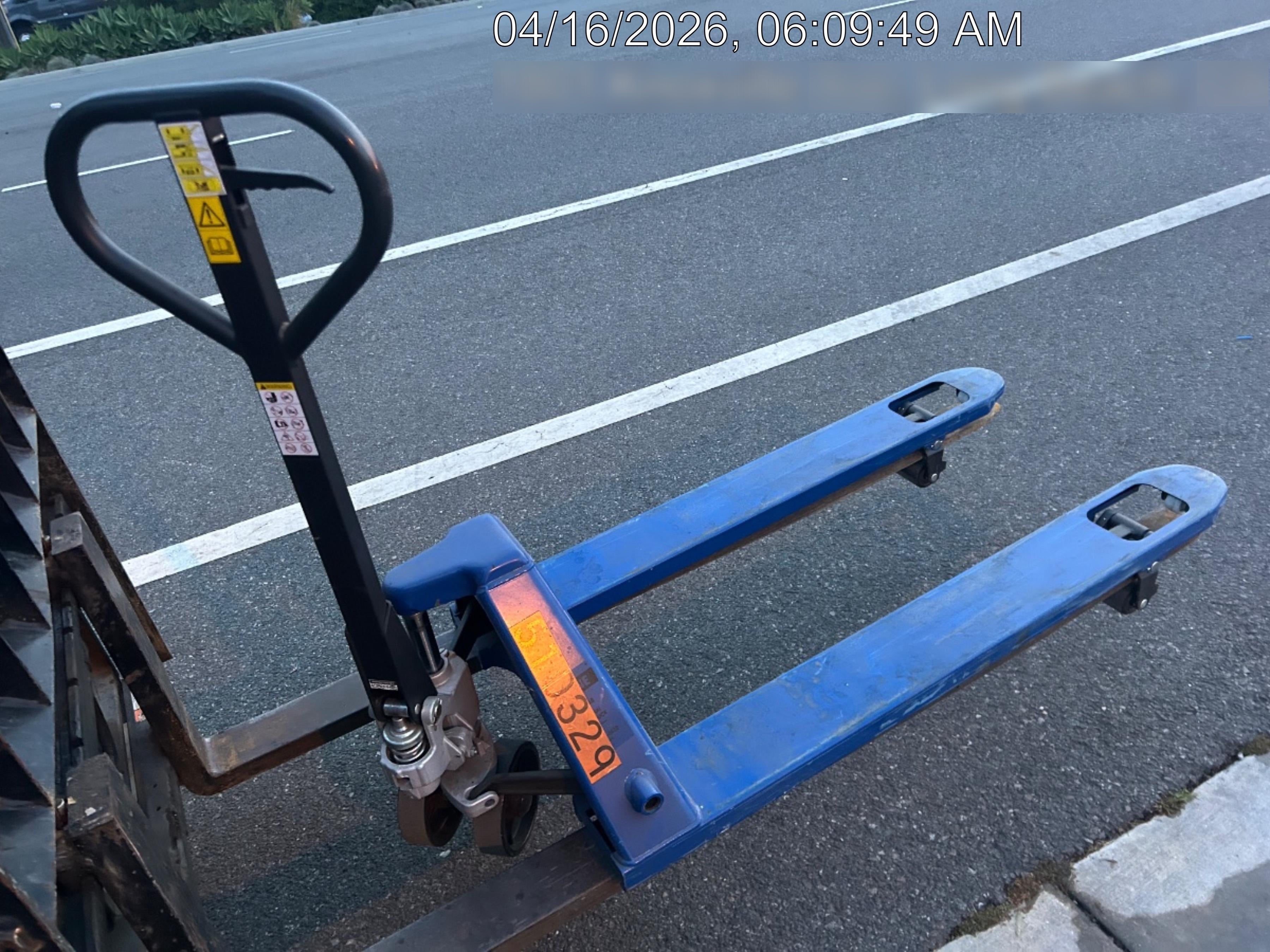 2025 ULINE H-7504
