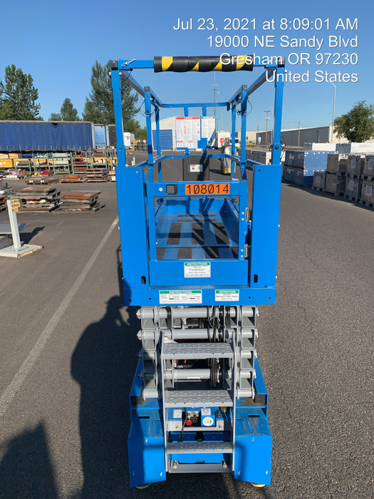 2020 Genie GS-3232 Standard, Folding half height swing gate, 800W Inverter