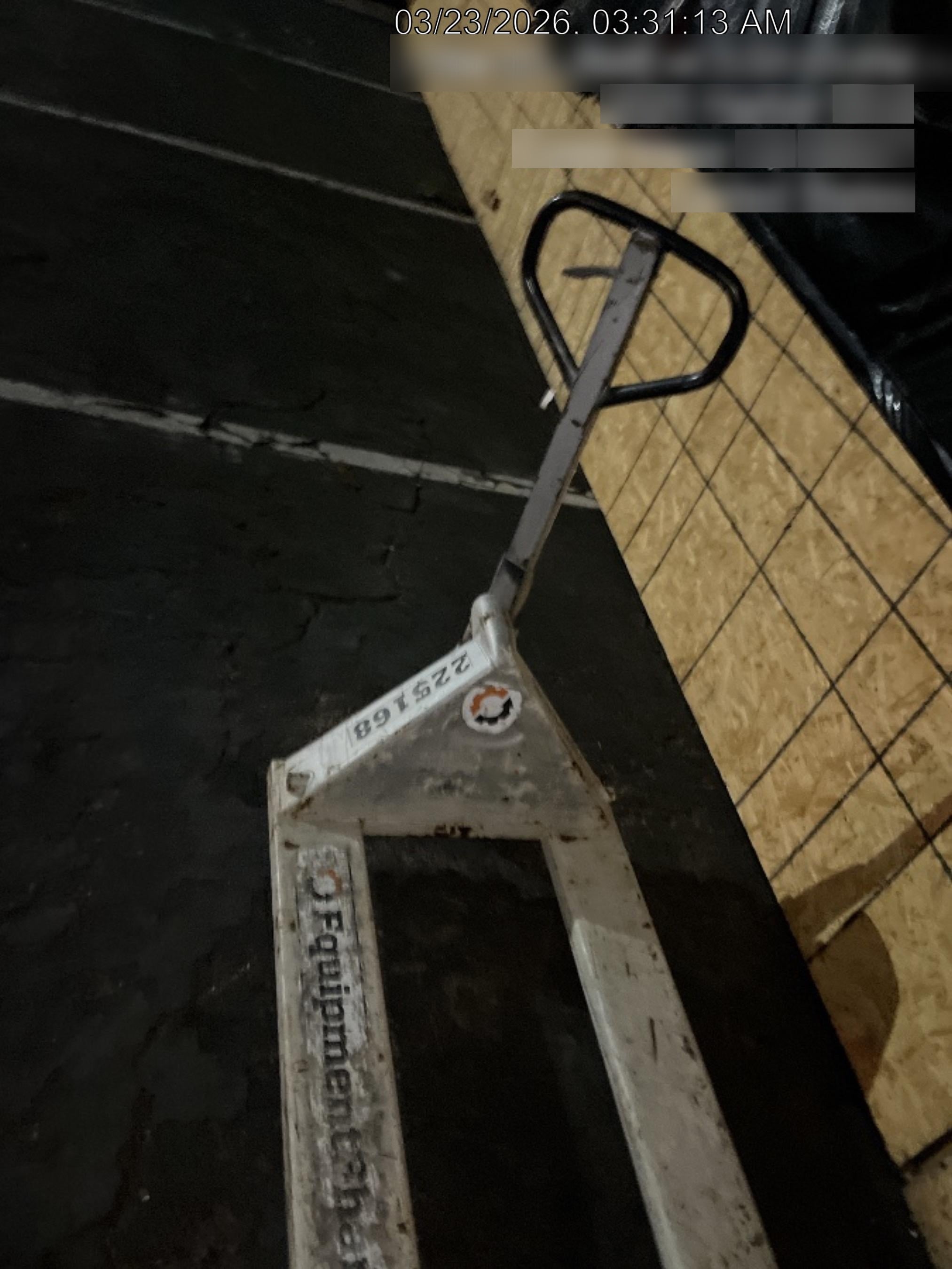 2022 CROWN 5,500lb Manual Pallet Jack - Crown