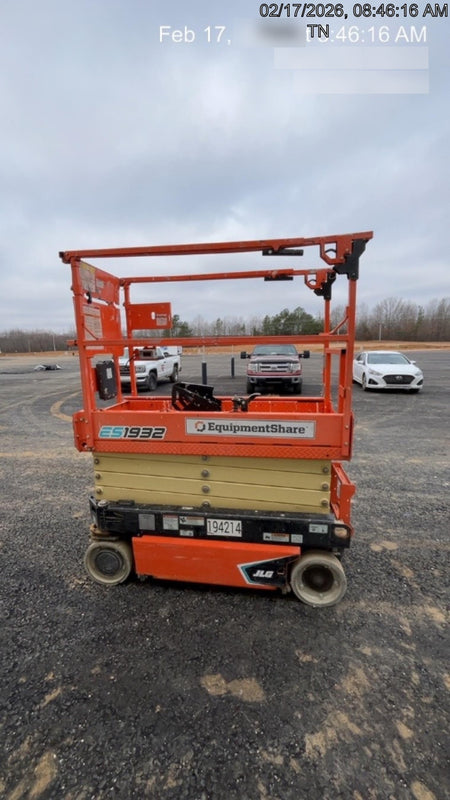 2021 JLG ES1932