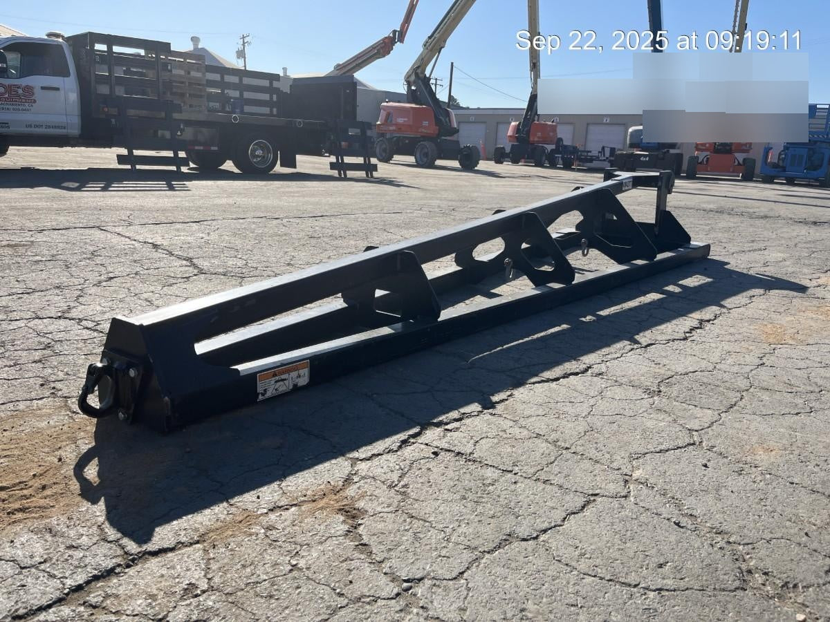2024 JLG 1001275853