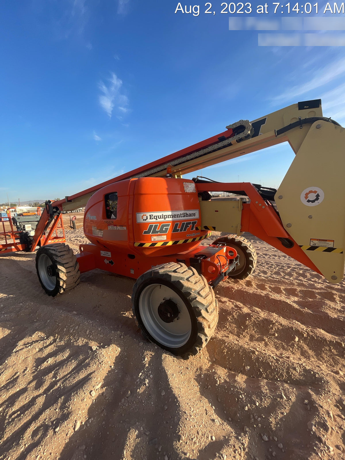 2021 JLG 600AJ