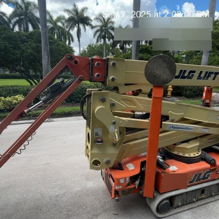 2019 JLG X600AJ