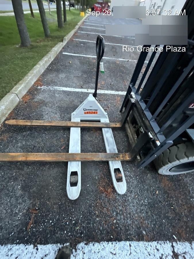 2025 STRONGWAY 4400 lb Pallet Jack