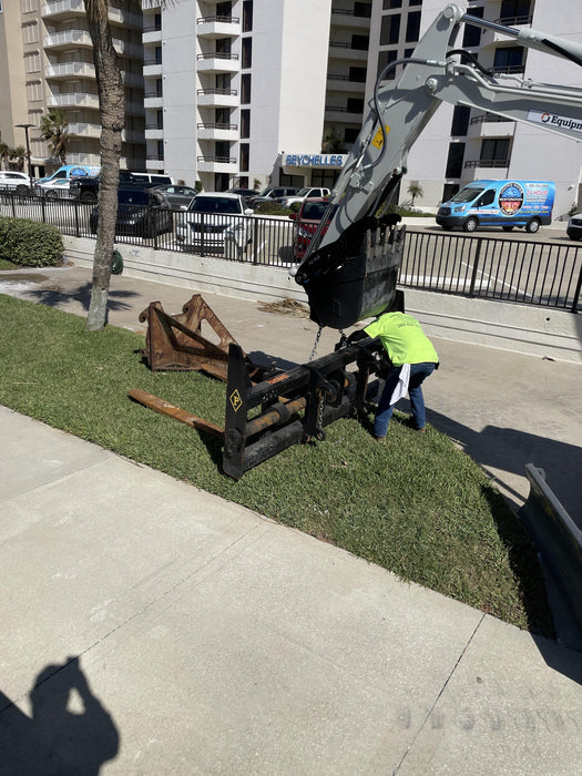 2022 PEMBERTON 72" Utility Forks