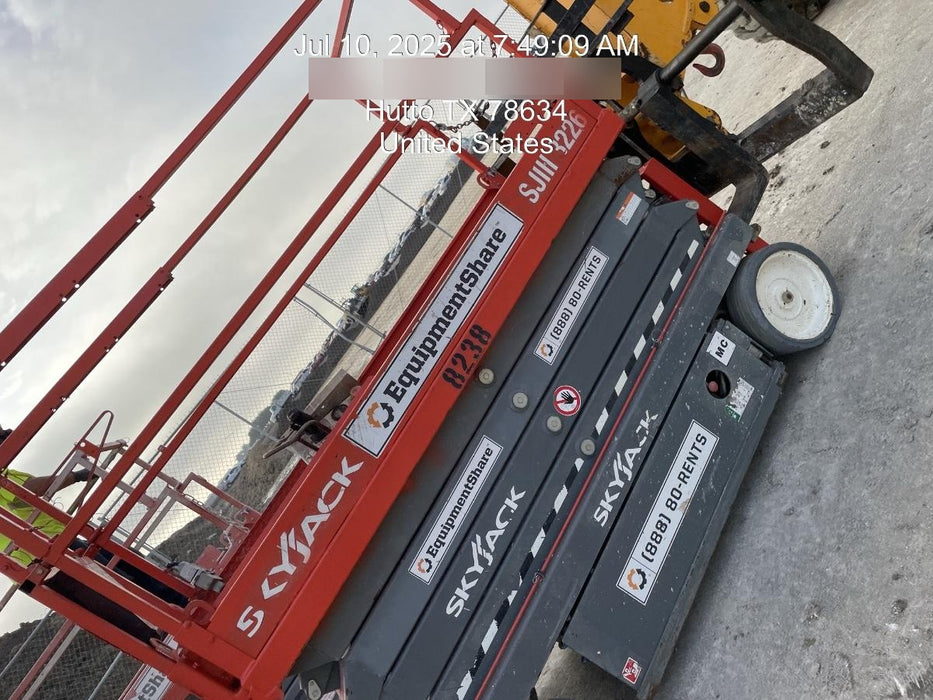 2018 Skyjack SJIII-3226 Skyjack SJIII3226 Scissor Lift w/Trojan Batteries