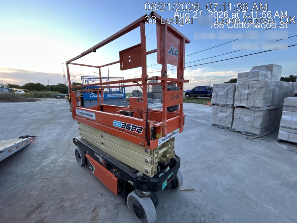 2022 JLG ES2632