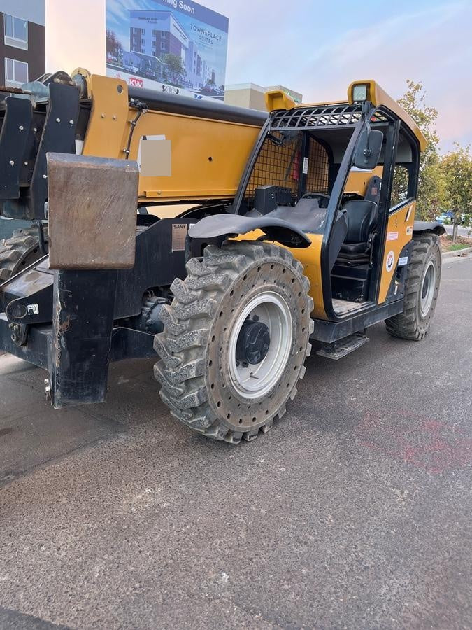 2022 SANY STH1056