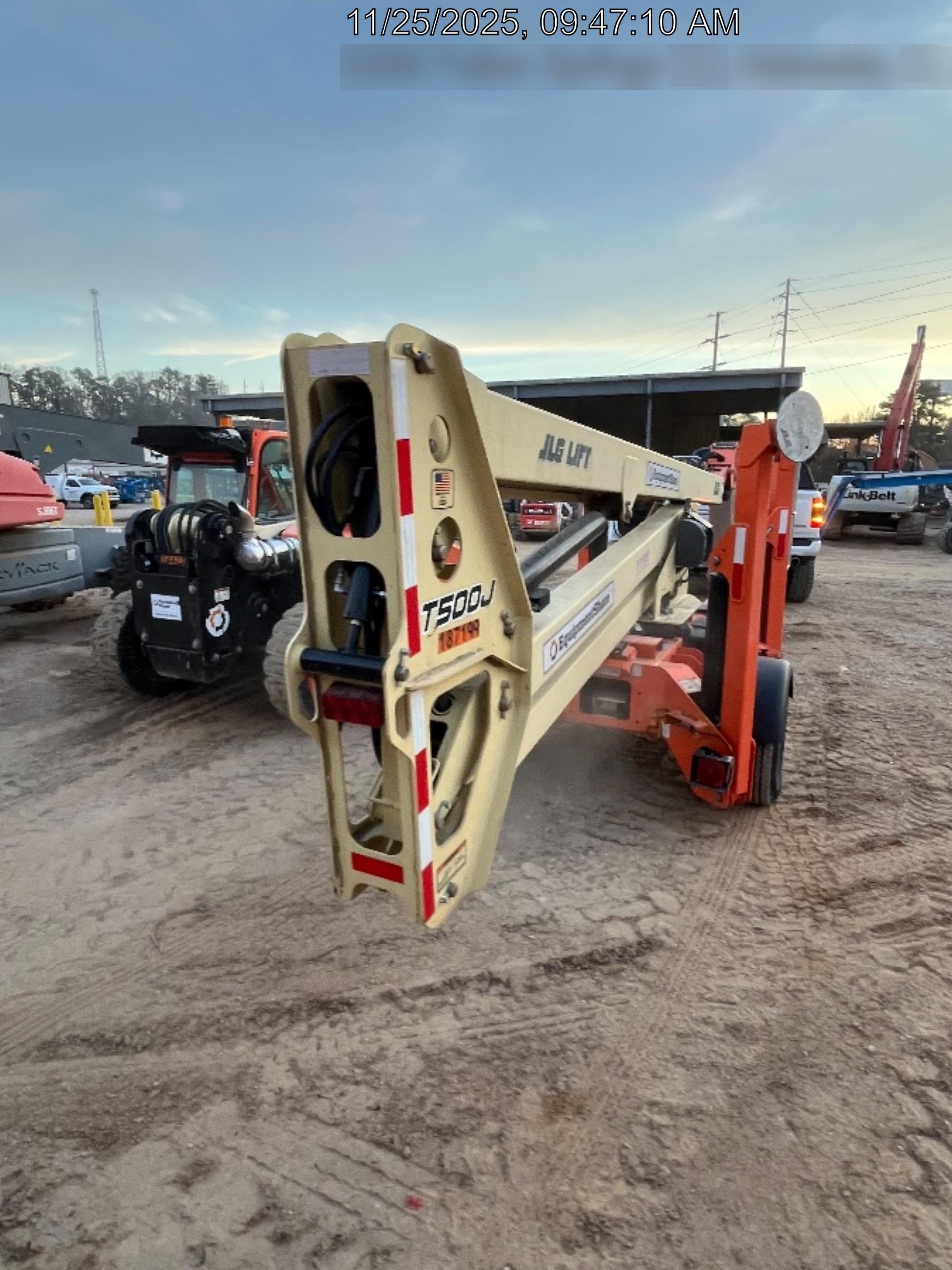 2021 JLG T500J