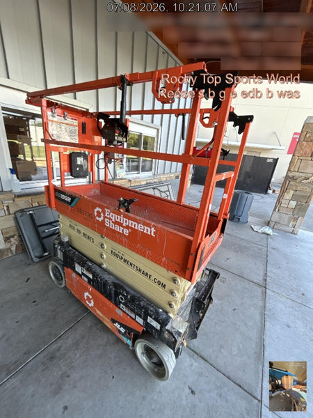2025 JLG ES1932