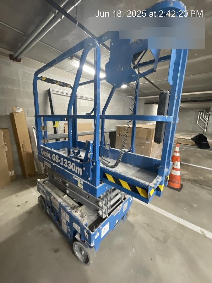 2021 GENIE GS-1330m