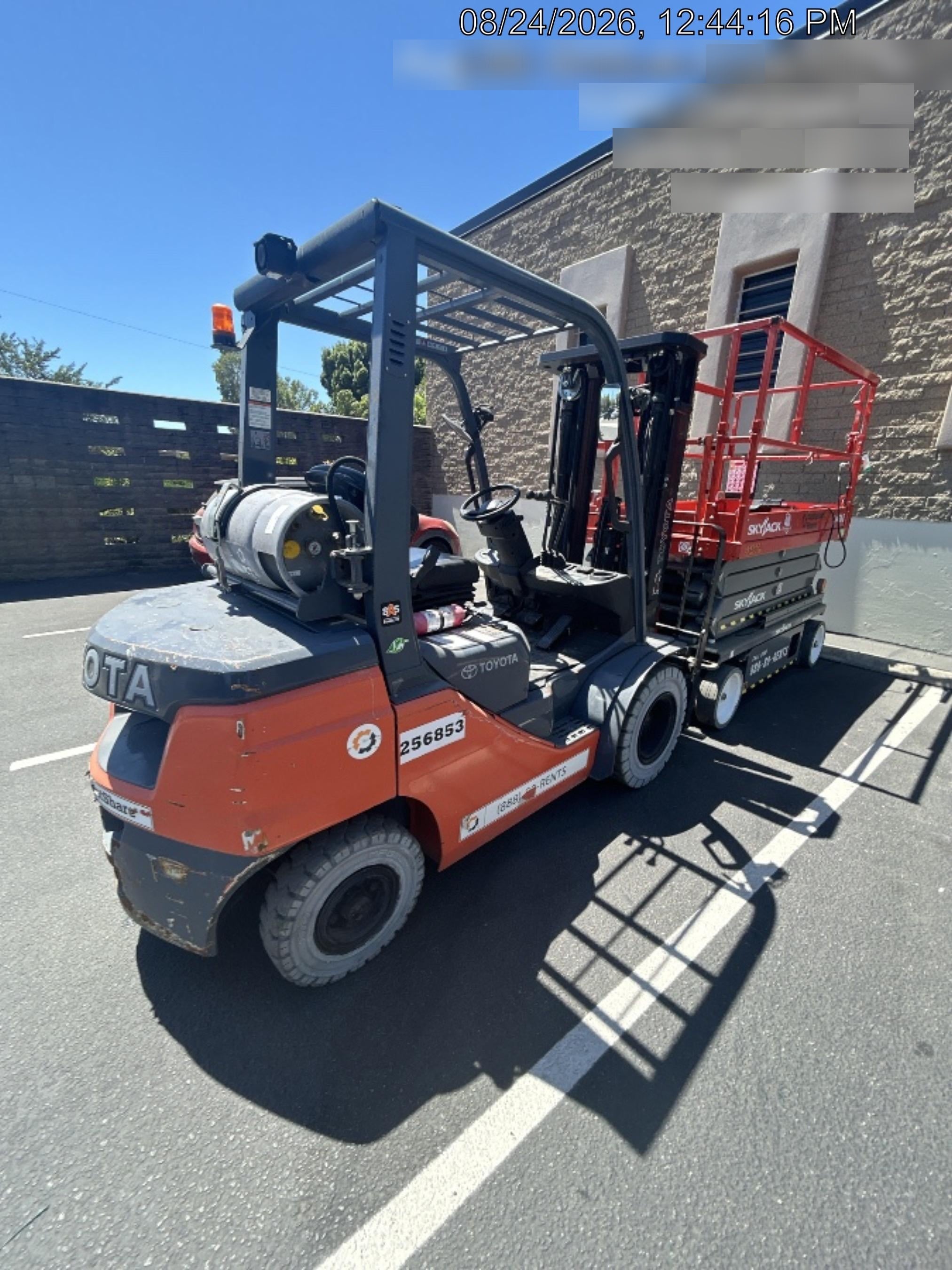2022 TOYOTA 50-8FGU25