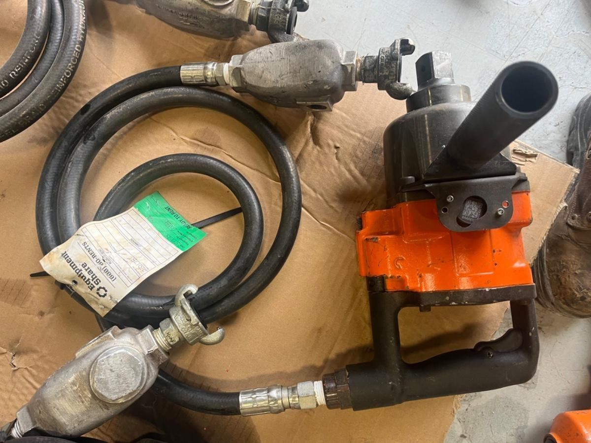 2023 MICHIGAN PNEUMATIC ES-4940B2-TRACKER