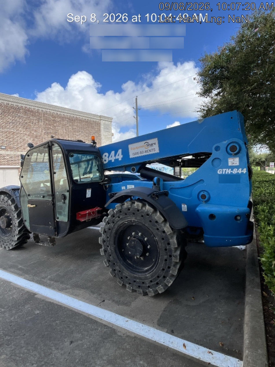 2019 Genie GTH-844 Genie GTH-844 w/Enclosed Cab w/HVAC, Work Lights, Solid Tires, Beacon, 60" Carriage and Forks