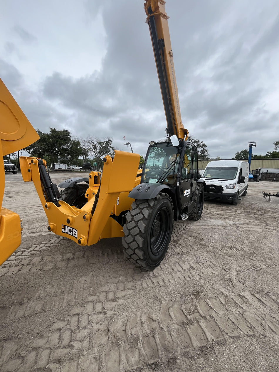 2025 JCB 510-56