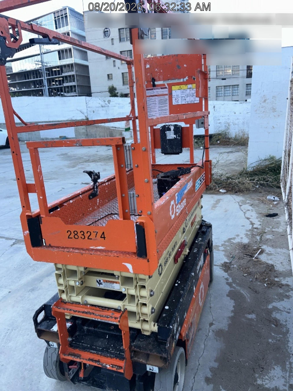 2022 JLG ES1932